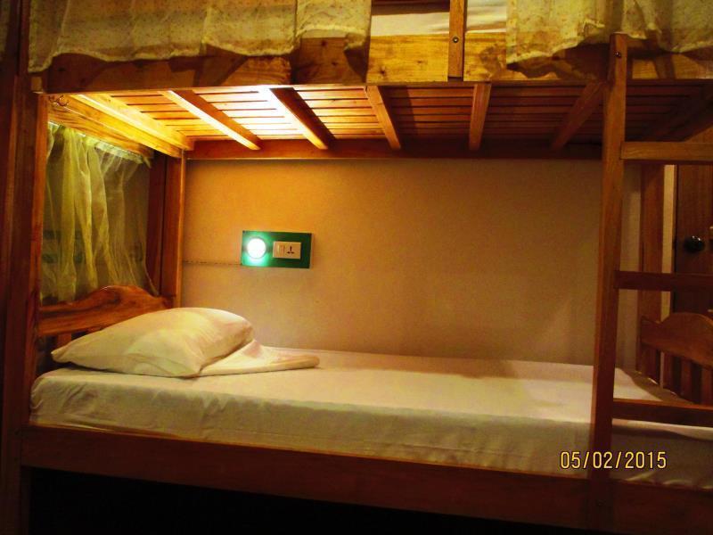 The Good Shepherd Hostel ماكاتي المظهر الخارجي الصورة